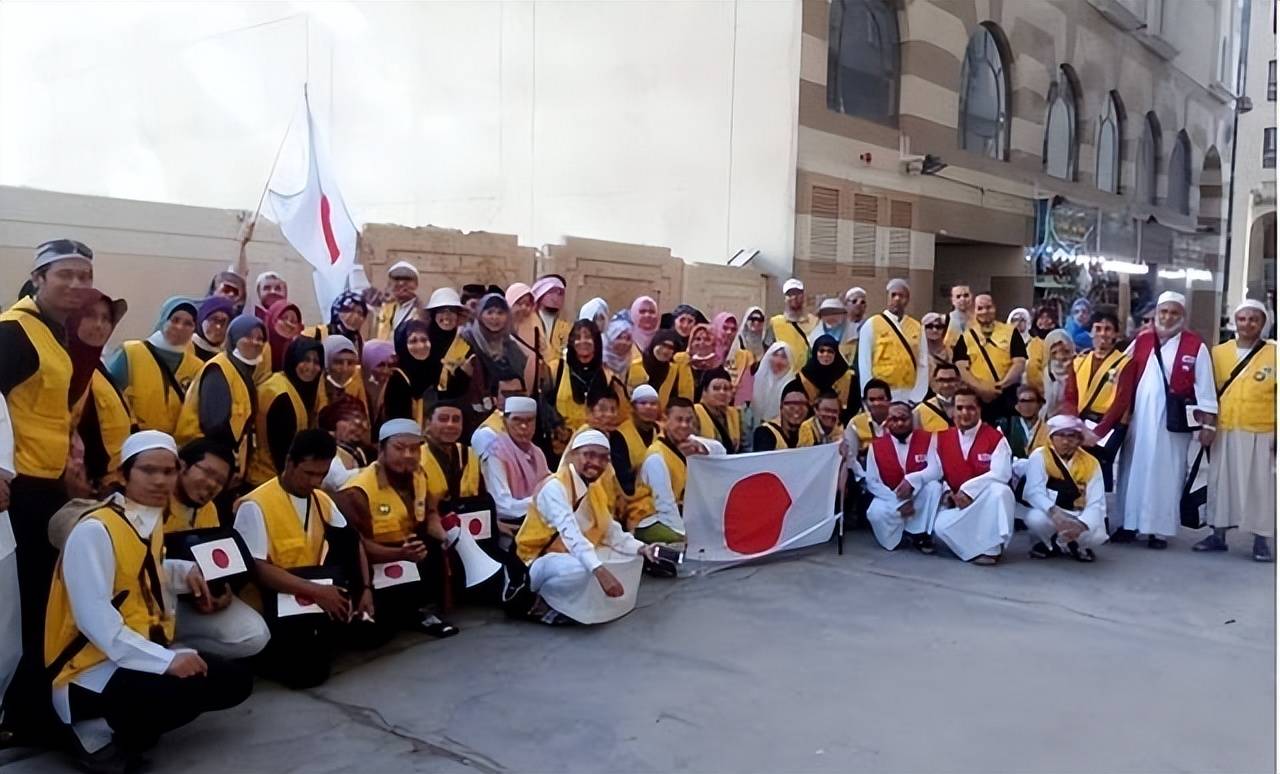 原創日本終於發現：攔住了中國移民，就只能讓穆斯林移民上街宣示主權