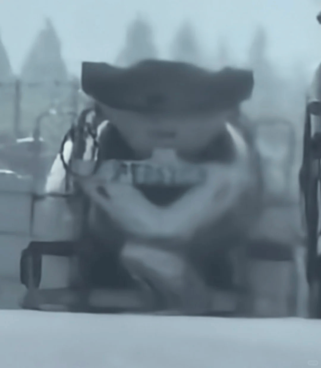 硬核“解壓”天花板！清潔水泥罐車，又爽又害怕……