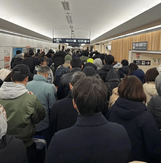 航班大量取消！超市貨架拿空！不少中國網友發文稱滯留日本……