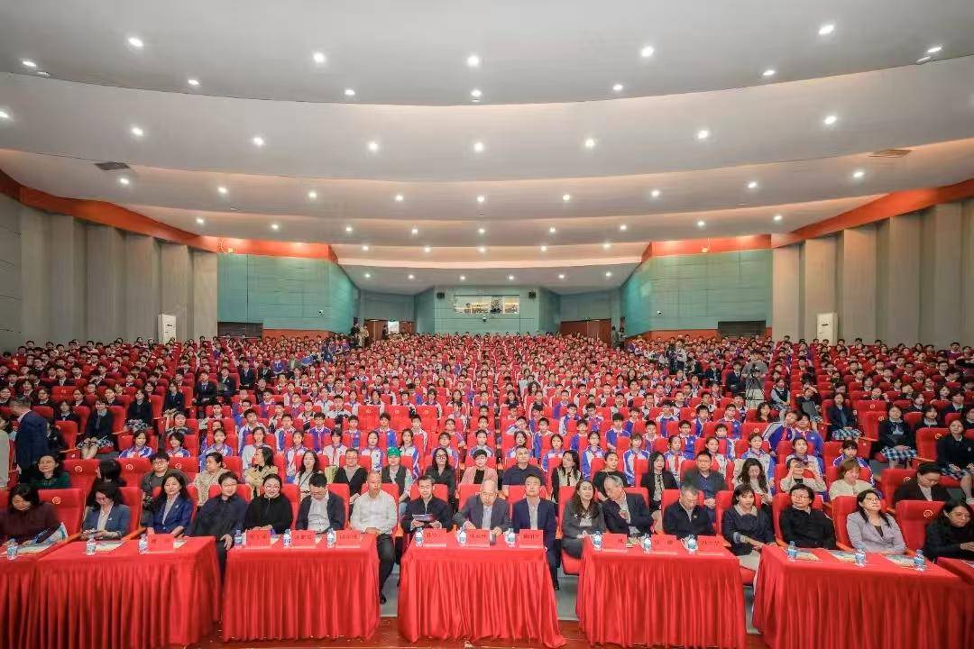 廣東再增一中學設“錢學森班”