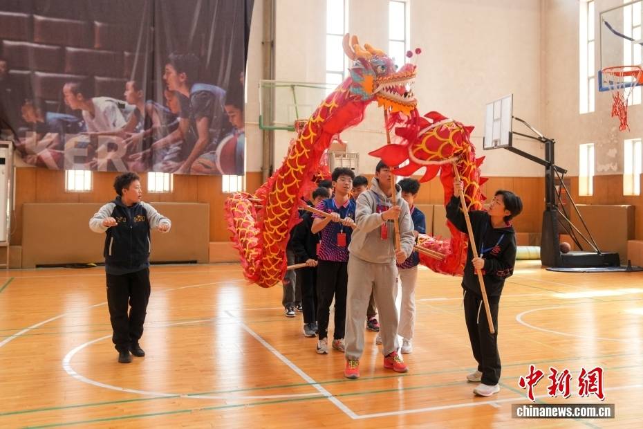 共話體育與非遺 香港師生代表走進北京市豐臺區怡海中學
