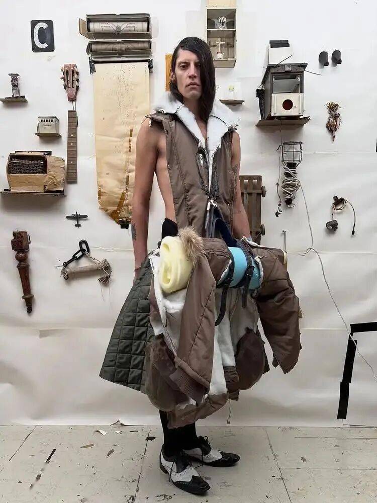 服裝畢業設計釋出 | 2026中央聖馬丁藝術與設計學院-研究生服裝畢業秀！