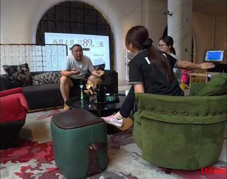 物業寫錯裝修施工備案證房號，工人走錯門砸錯牆，誰來擔責？