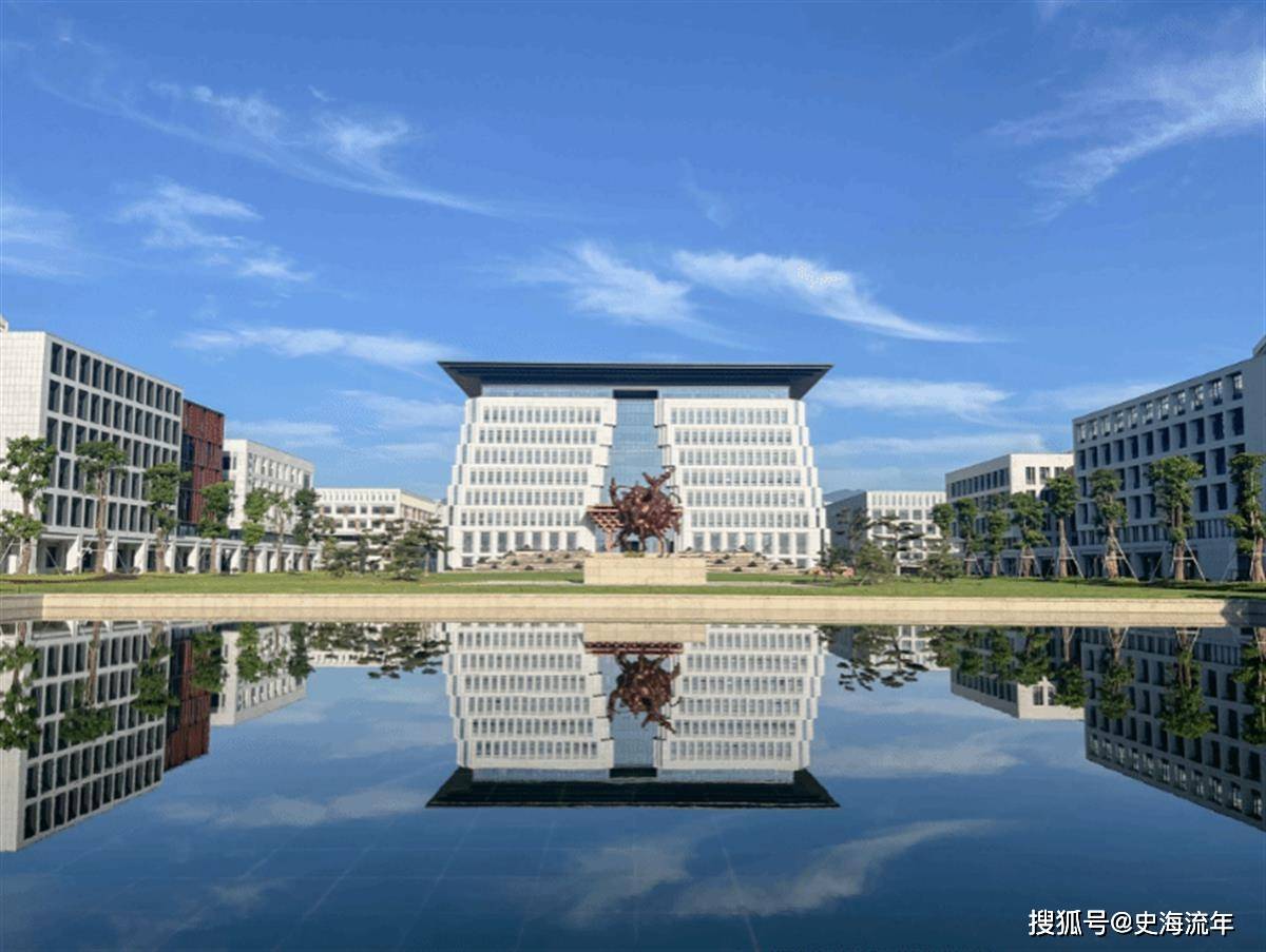 原創面臨嚴峻挑戰！投資數百億辦大學，學費低廉，回報週期漫長